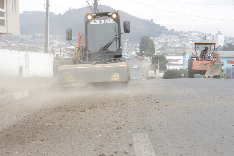 Prefeitura de Lages Mutirão de serviços públicos e ambientais é realizado no bairro Habitação