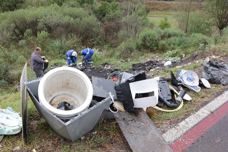 Prefeitura de Lages Educação Ambiental é alternativa para reversão do descarte impróprio de lixo