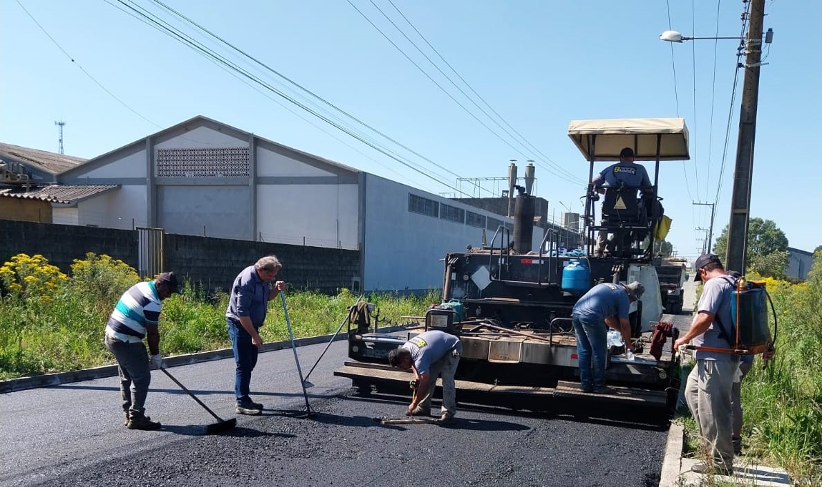 Prefeitura de Lages Rua Heliodoro Muniz está sendo asfaltada