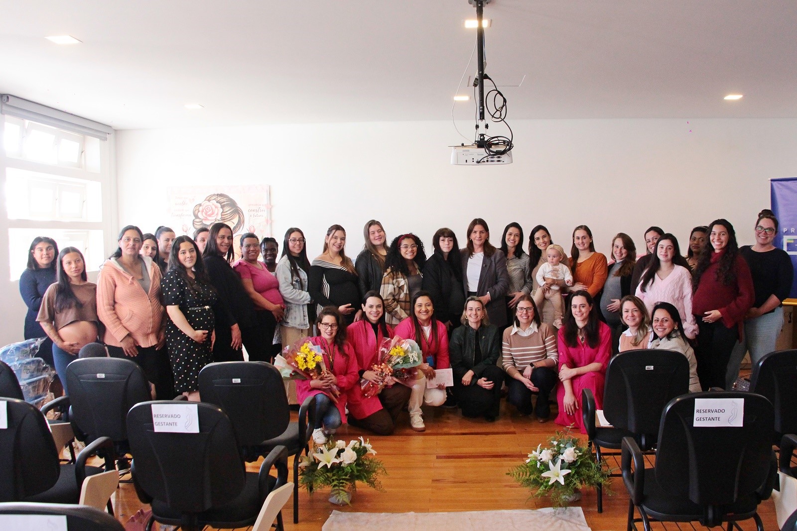 Prefeitura de Lages Projeto Maternar + Lages amplia assistência às gestantes e incentiva pré-natal de excelência