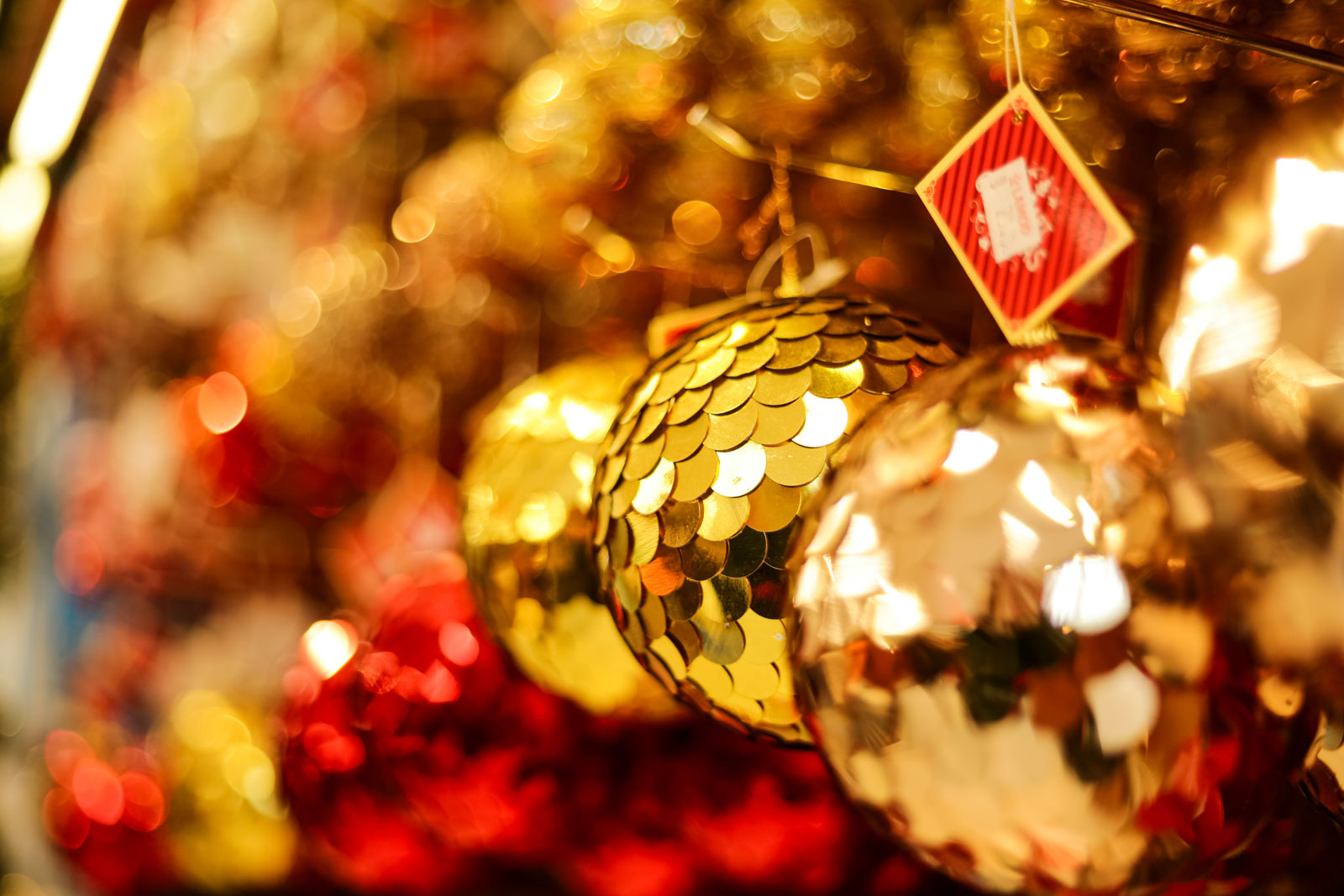 Prefeitura de Lages Procon de Lages divulga pesquisa de preços de artigos de decoração de Natal 