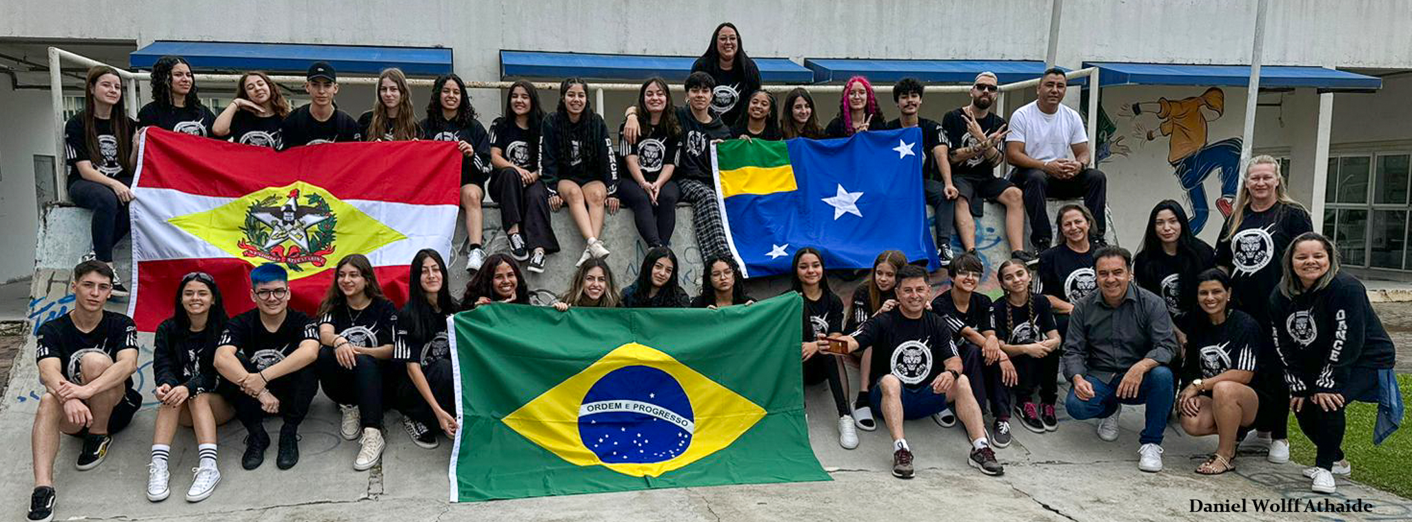 Prefeitura de Lages Orgulho em segurar a bandeira de Lages