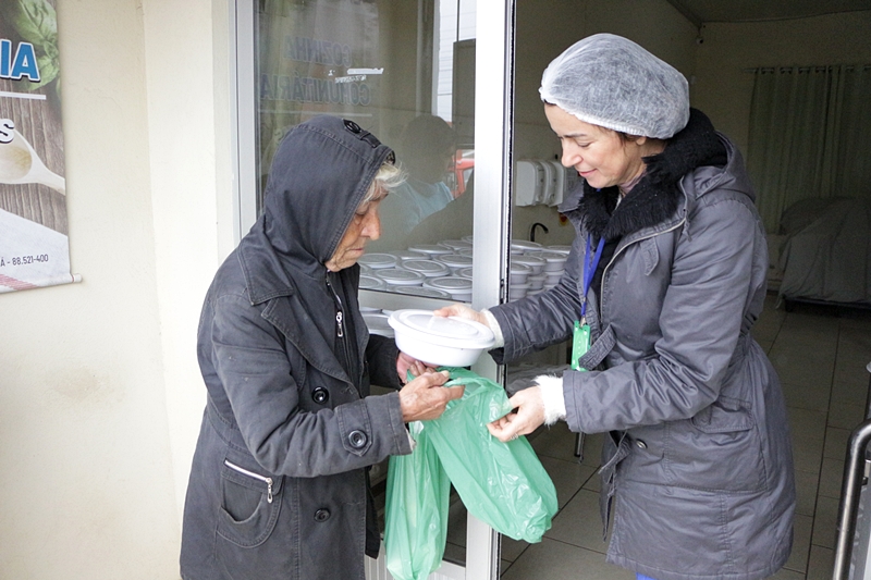 Prefeitura de Lages Cozinha Comunitária da prefeitura entrega mais de dez mil marmitas por mês