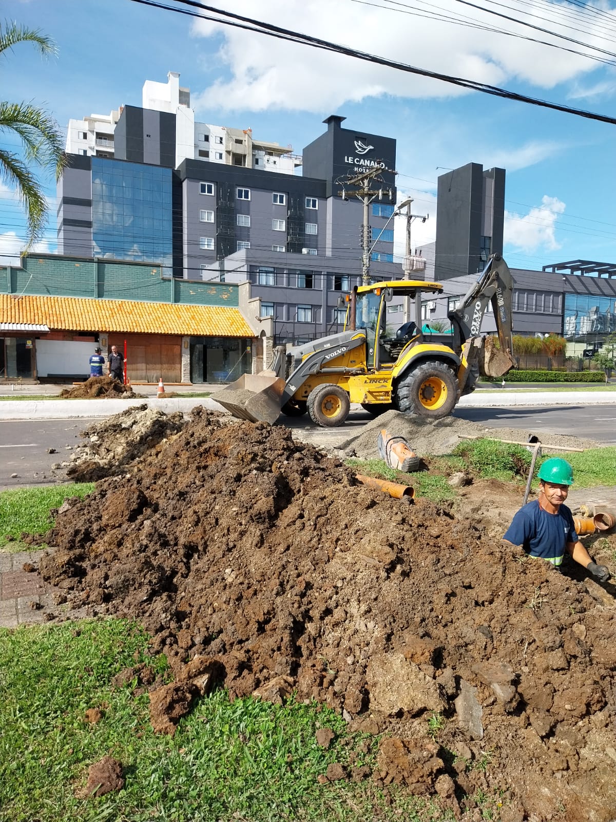 Prefeitura de Lages Interdição parcial na Avenida Presidente Vargas para instalação de rede de esgoto