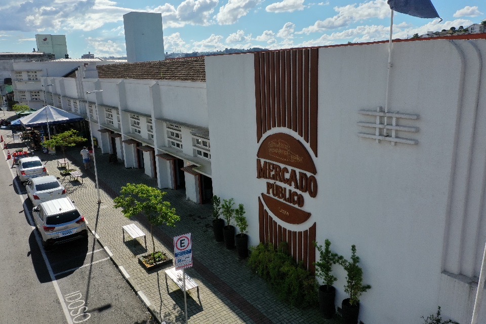 Prefeitura de Lages Programação musical desta semana no Mercado Público promete agradar a todos os gostos 