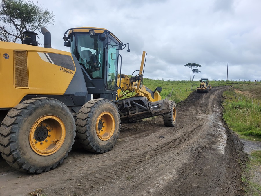 Prefeitura de Lages Prefeitura de Lages recupera 120 quilômetros de estradas do interior