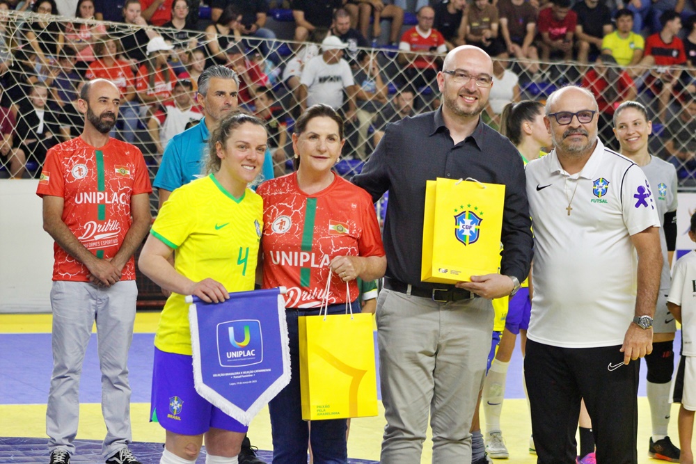 Prefeitura de Lages Lages abraça a Seleção Brasileira antes da Copa América de Futsal Feminino