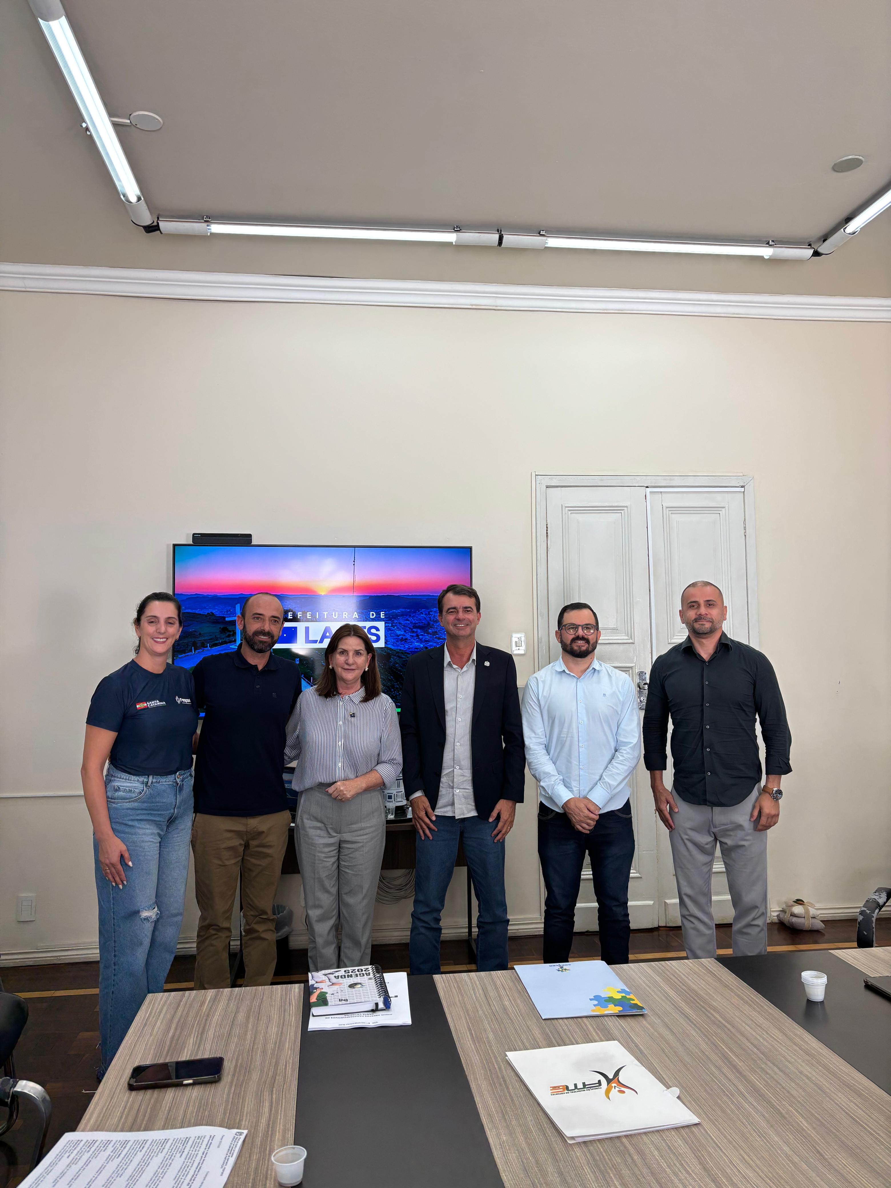Prefeitura de Lages Presidente da Fesporte visita Lages para ajustar parcerias com o município