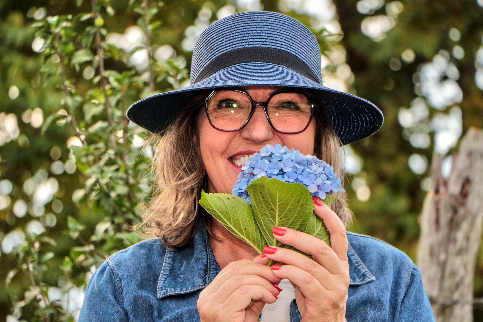 Prefeitura de Lages O coração fértil de onde brotam fraternidade e as frutas coloridas pelas mãos sensíveis de pessoas afetuosas e em harmonia pelo bairro Guarujá   
