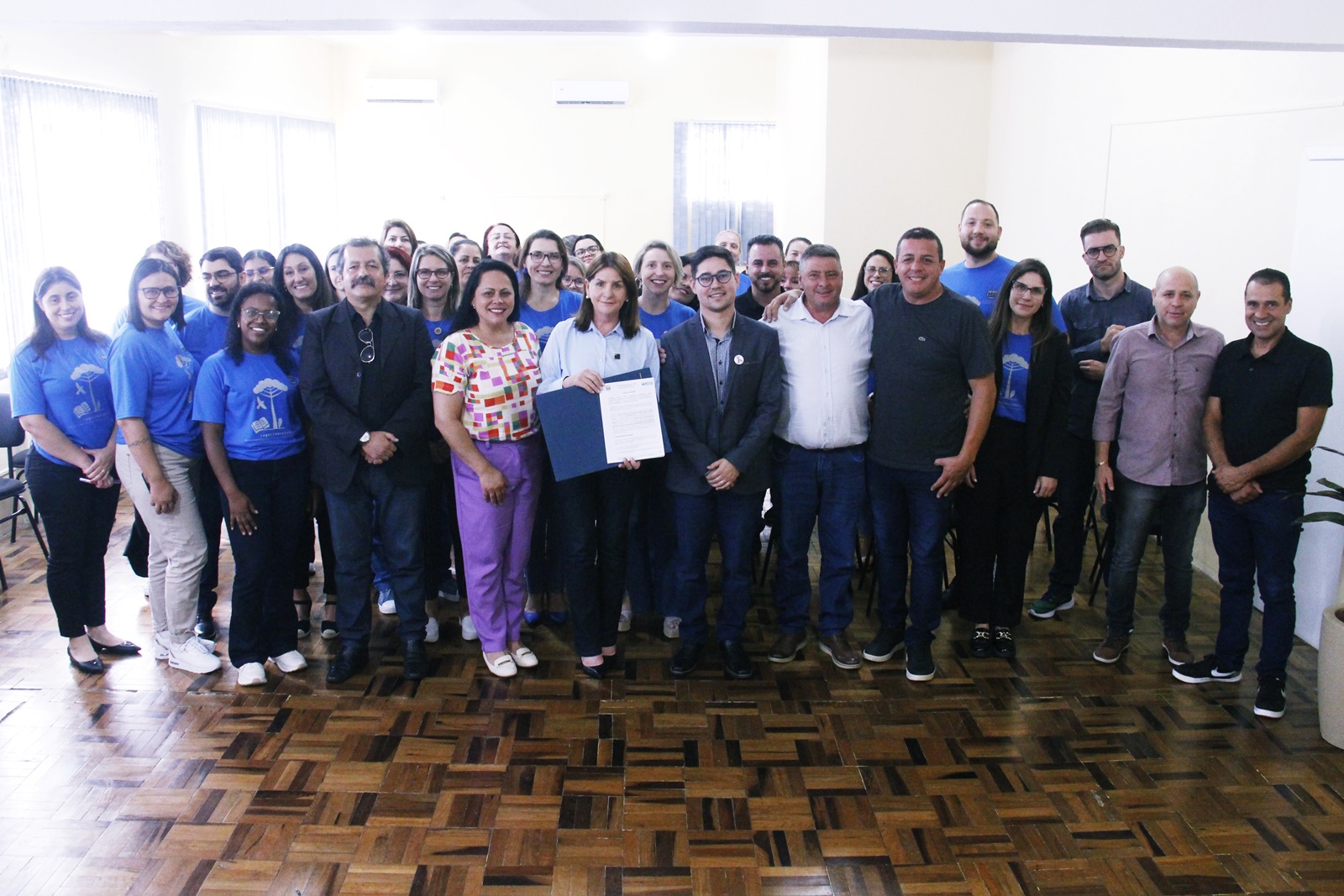 Prefeitura de Lages Edital para contratação de professores ao Programa Educação Municipal com Contraturno - Escola em Movimento (Pemuc) é lançado