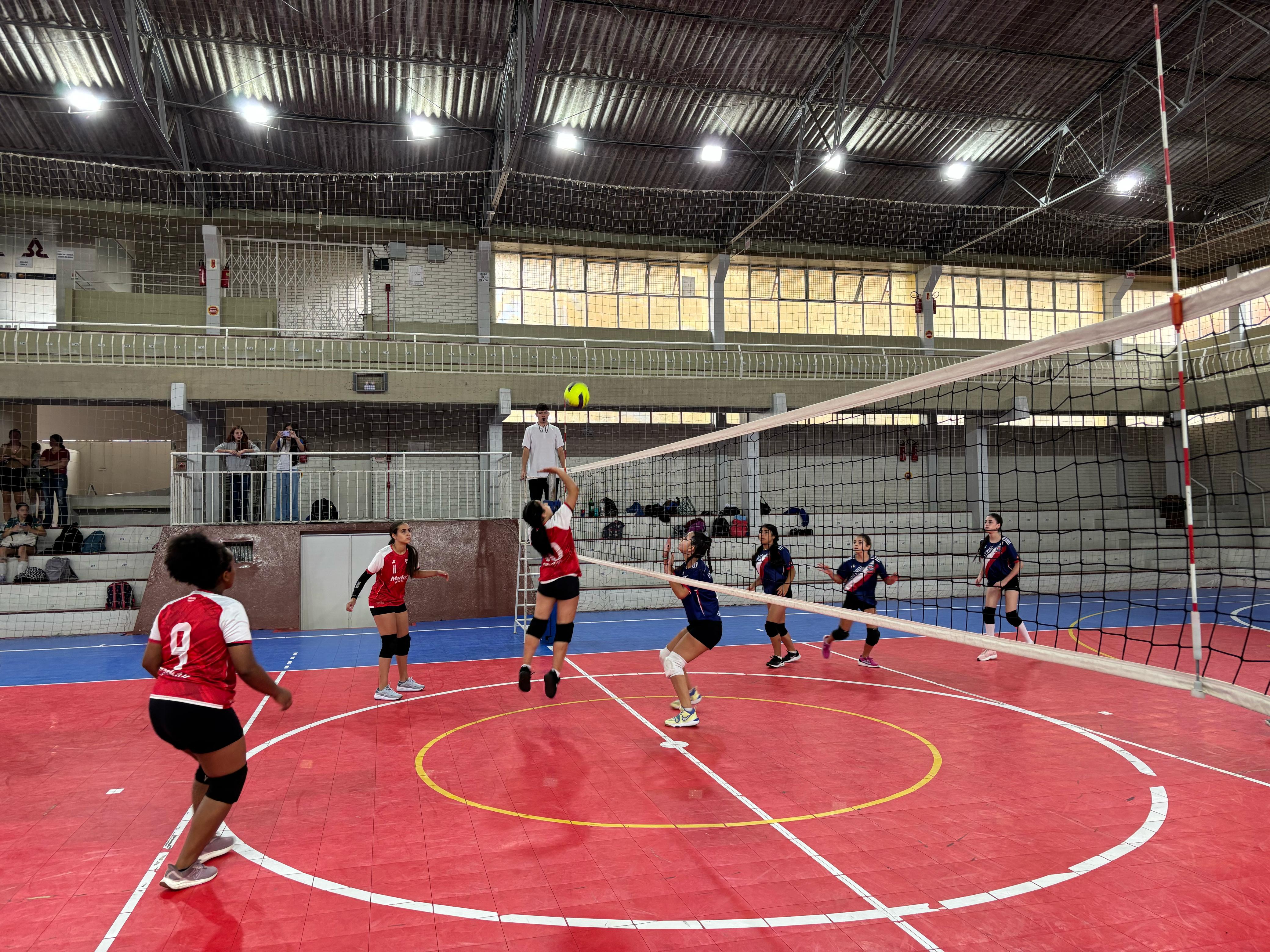 Prefeitura de Lages Jesc 2025: Terceiro dia dos Jogos Escolares de Santa Catarina já tem campeão no pódio