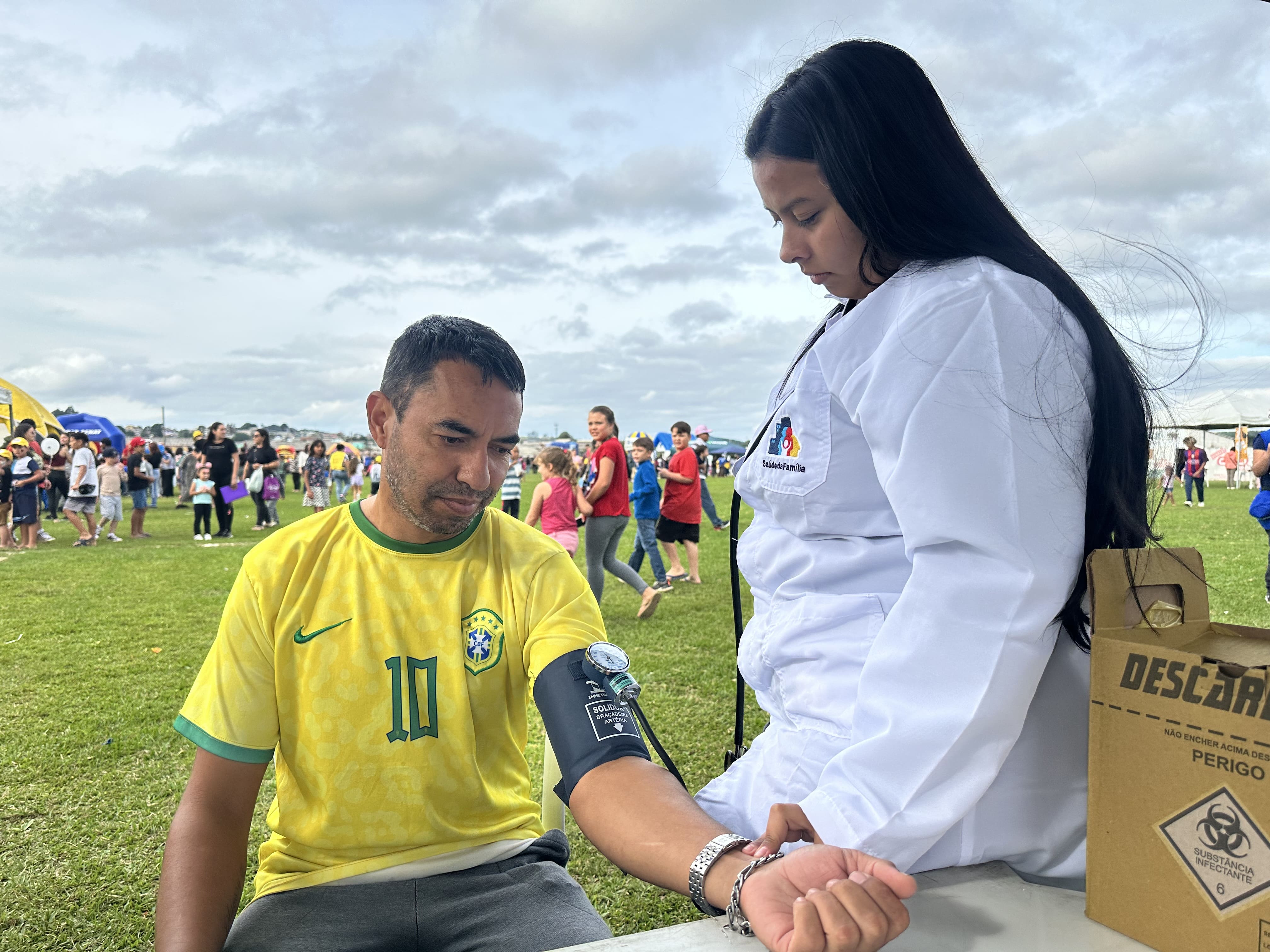 Prefeitura de Lages Prefeitura de Lages participa de ação comunitária no bairro Pisani com oferta de diversos serviços gratuitos