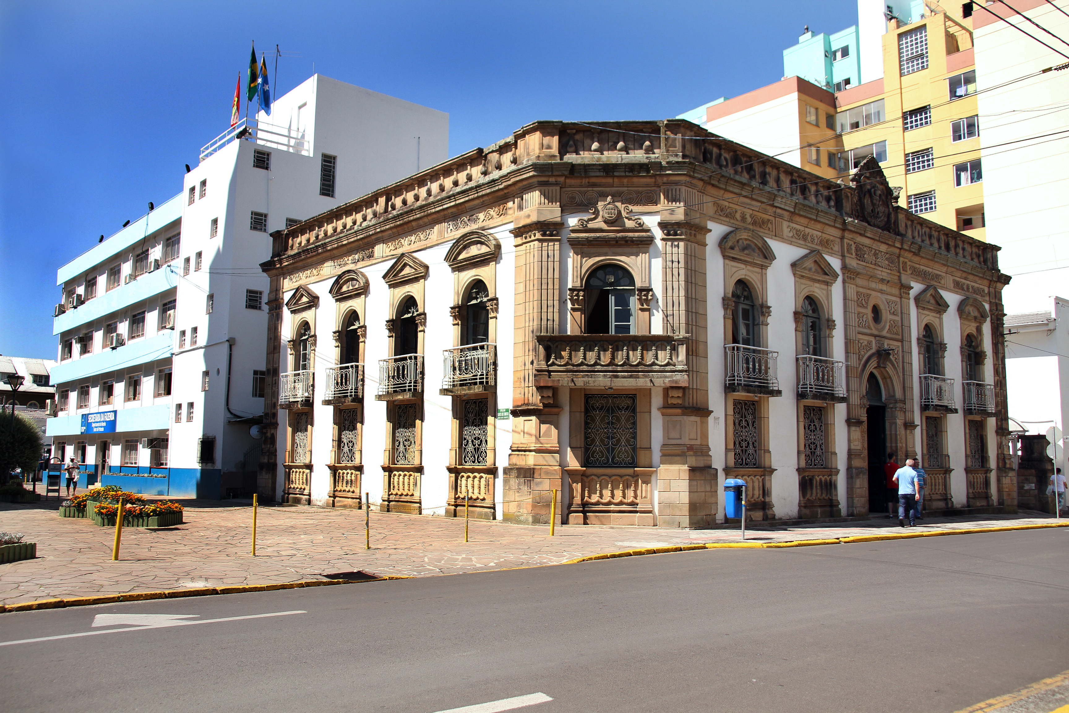 Prefeitura de Lages Sexta da Paixão e Tiradentes: confira o funcionamento dos serviços municipais neste feriado prolongado