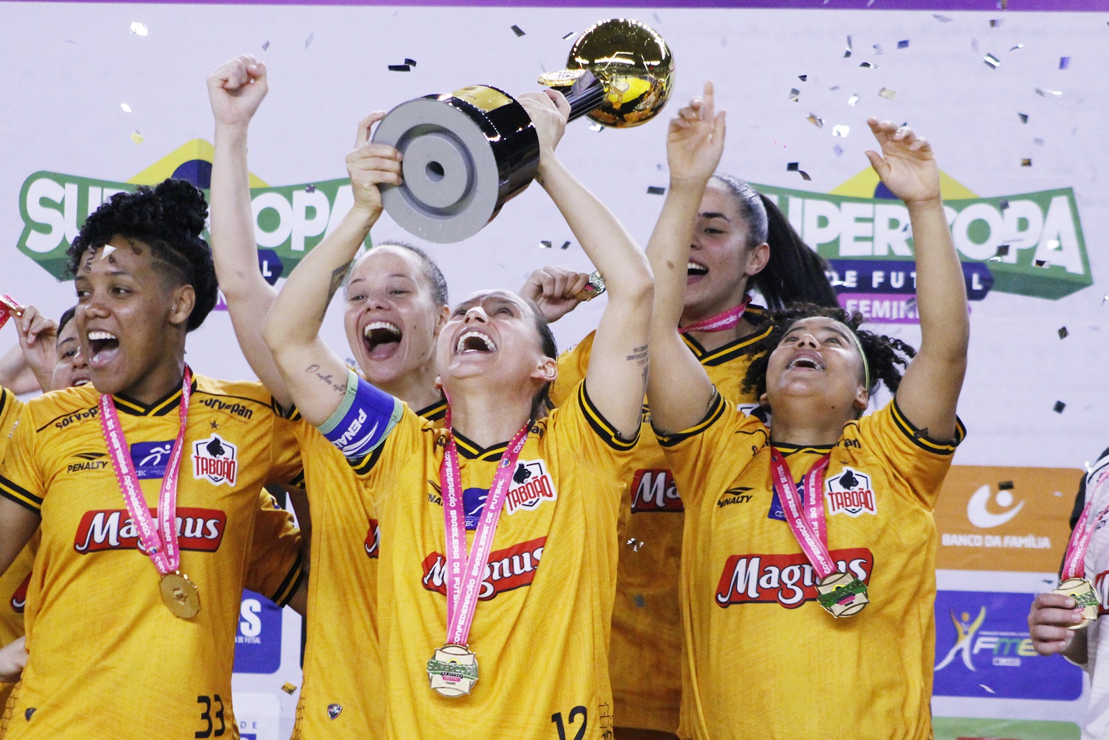 Prefeitura de Lages Taboão Magnus conquista Supercopa de Futsal Feminino em Lages e garante vaga na Libertadores