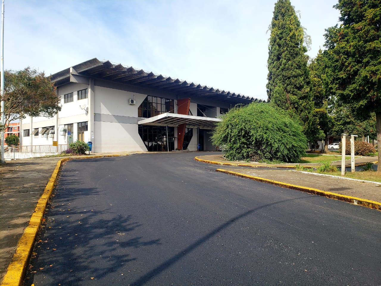 Prefeitura de Lages Obras concluídas antes do prazo: Terminal Rodoviário Dom Honorato Piazera e ruas laterais estão renovadas