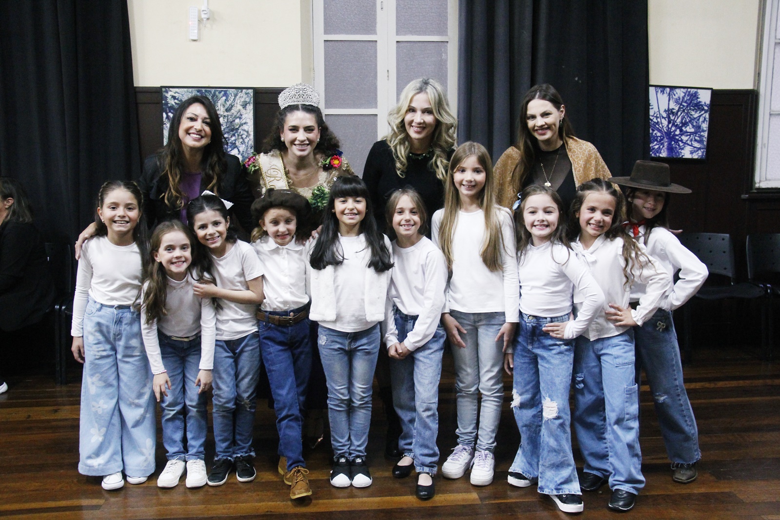 Prefeitura de Lages Festa do Pinhão: definidas as 10 finalistas ao título de Realeza Mirim da 35ª edição