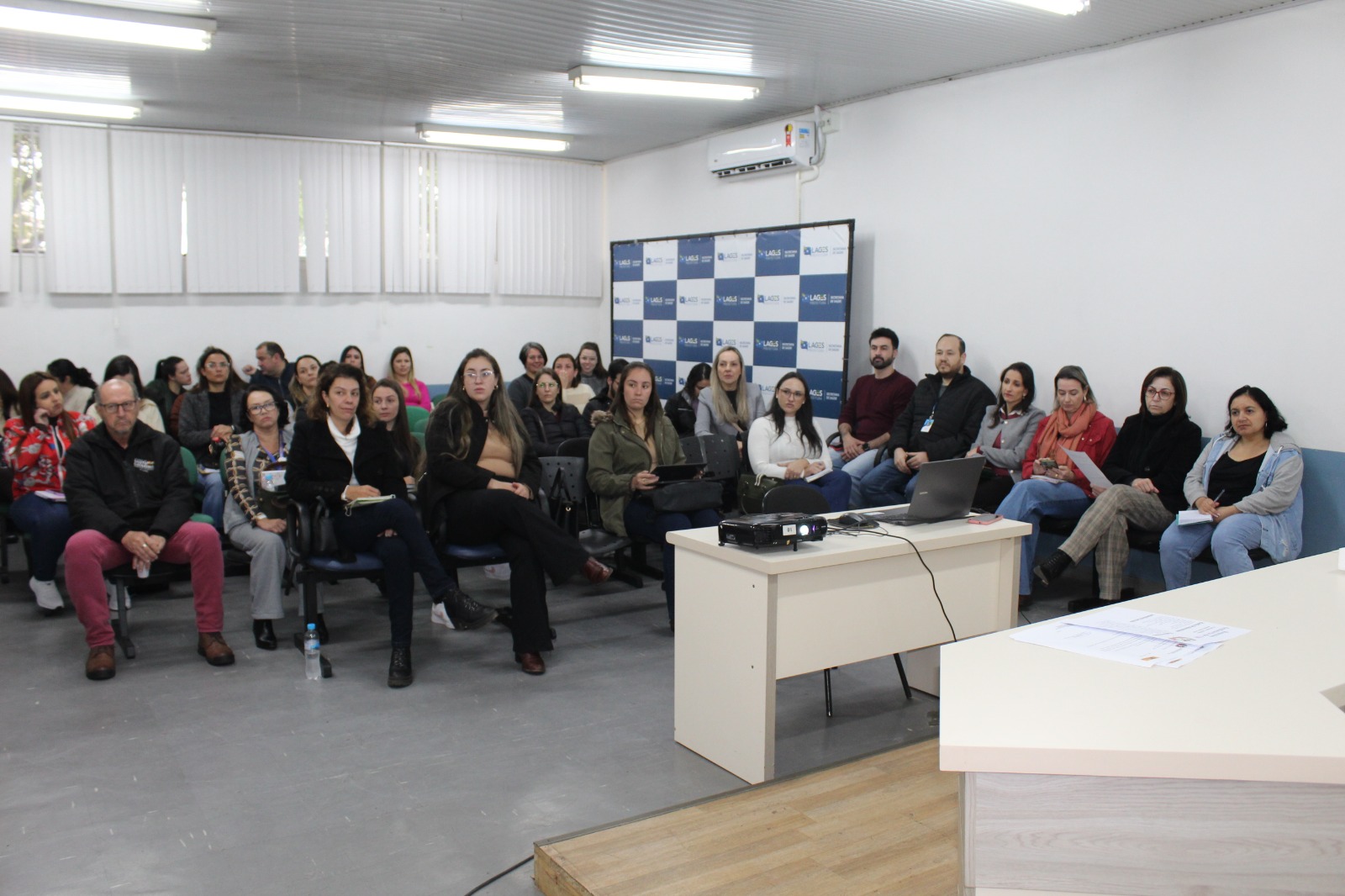 Prefeitura de Lages Secretaria da Saúde realiza reunião da Comissão Intergestores Regional em Lages