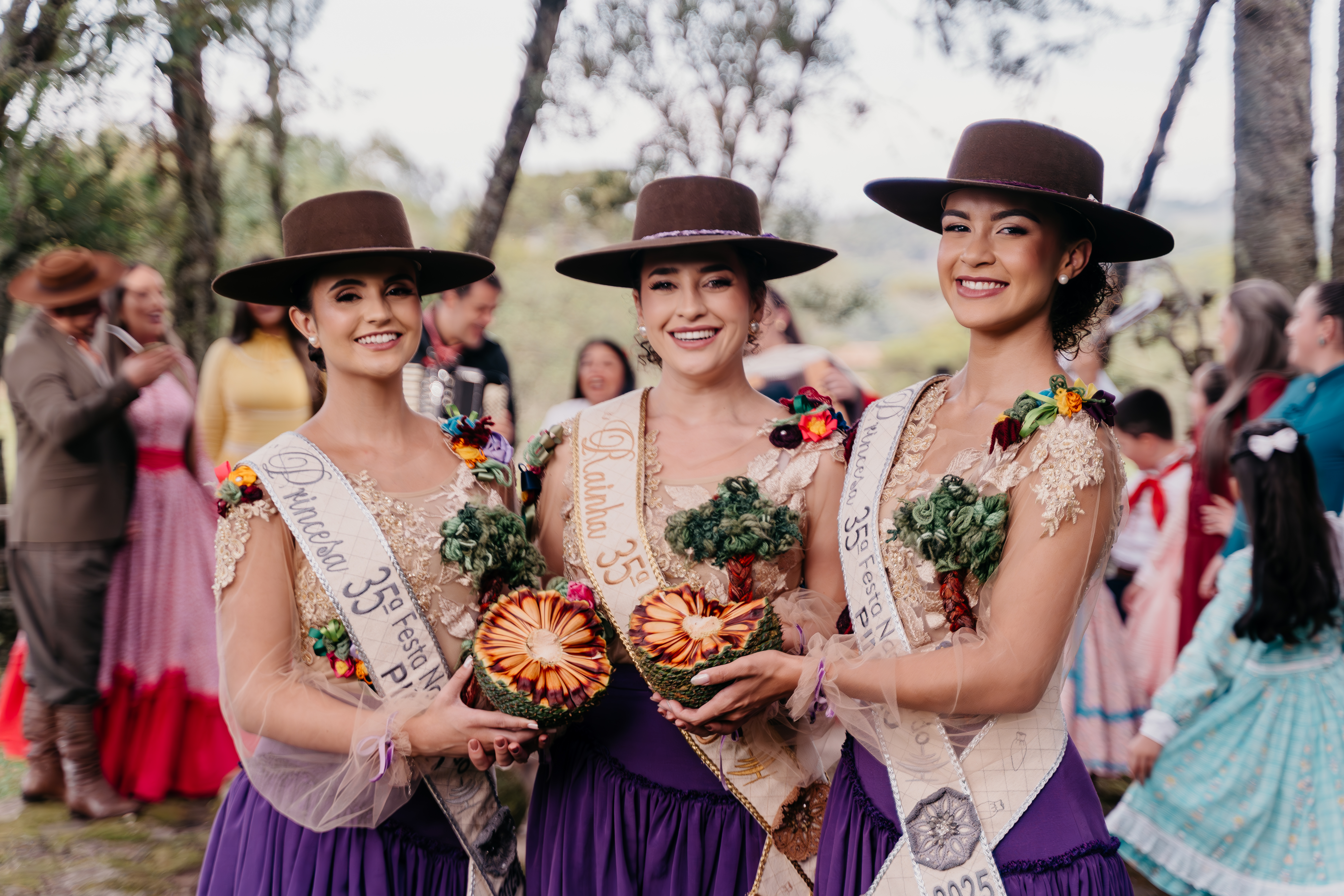 Prefeitura de Lages Expressão de amor e respeito ao tradicionalismo, Recanto do Pinhão irá oferecer 17 dias com mais de 60 atrações locais e regionais na 35ª Festa Nacional do Pinhão