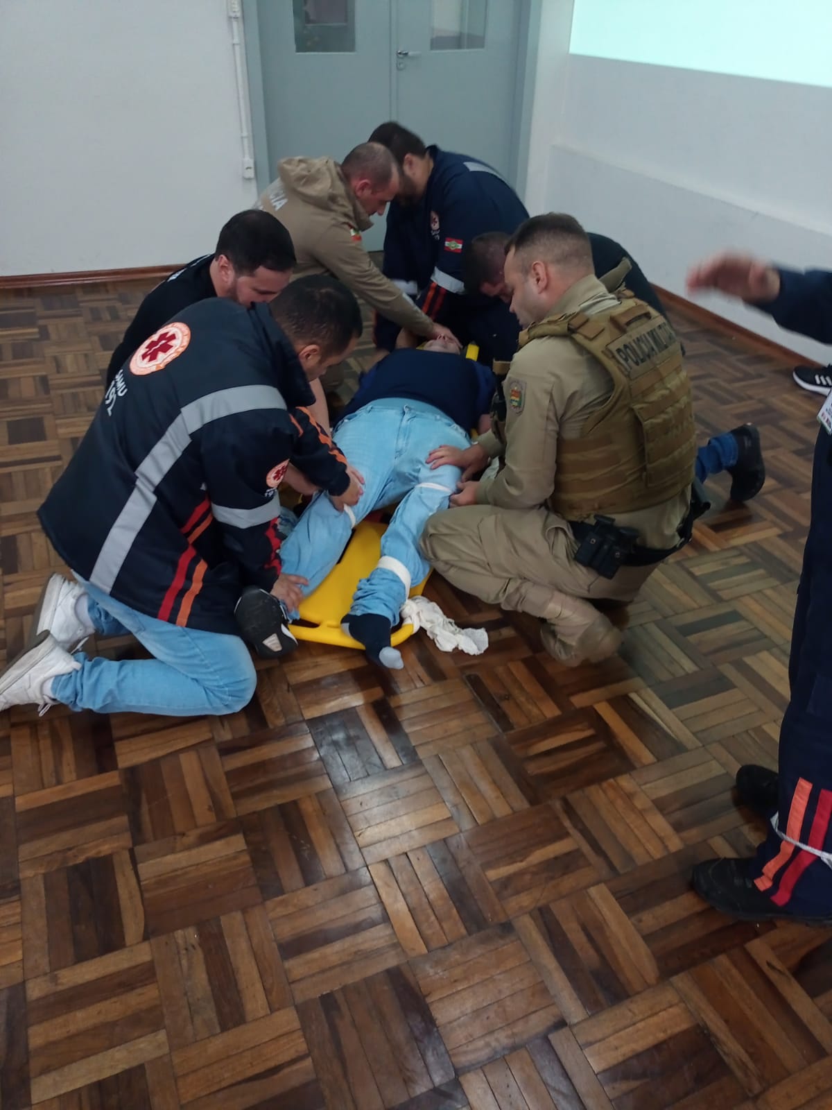 Prefeitura de Lages Atendimento em Saúde Mental é tema de capacitação para profissionais da Polícia Militar, Serviço de Atendimento Móvel de Urgência (Samu) e servidores da saúde