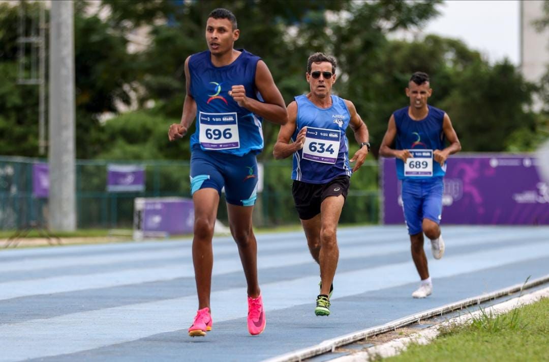 Prefeitura de Lages Atletas beneficiados pelo Programa Bolsa Atleta conquistam 95 medalhas em maio