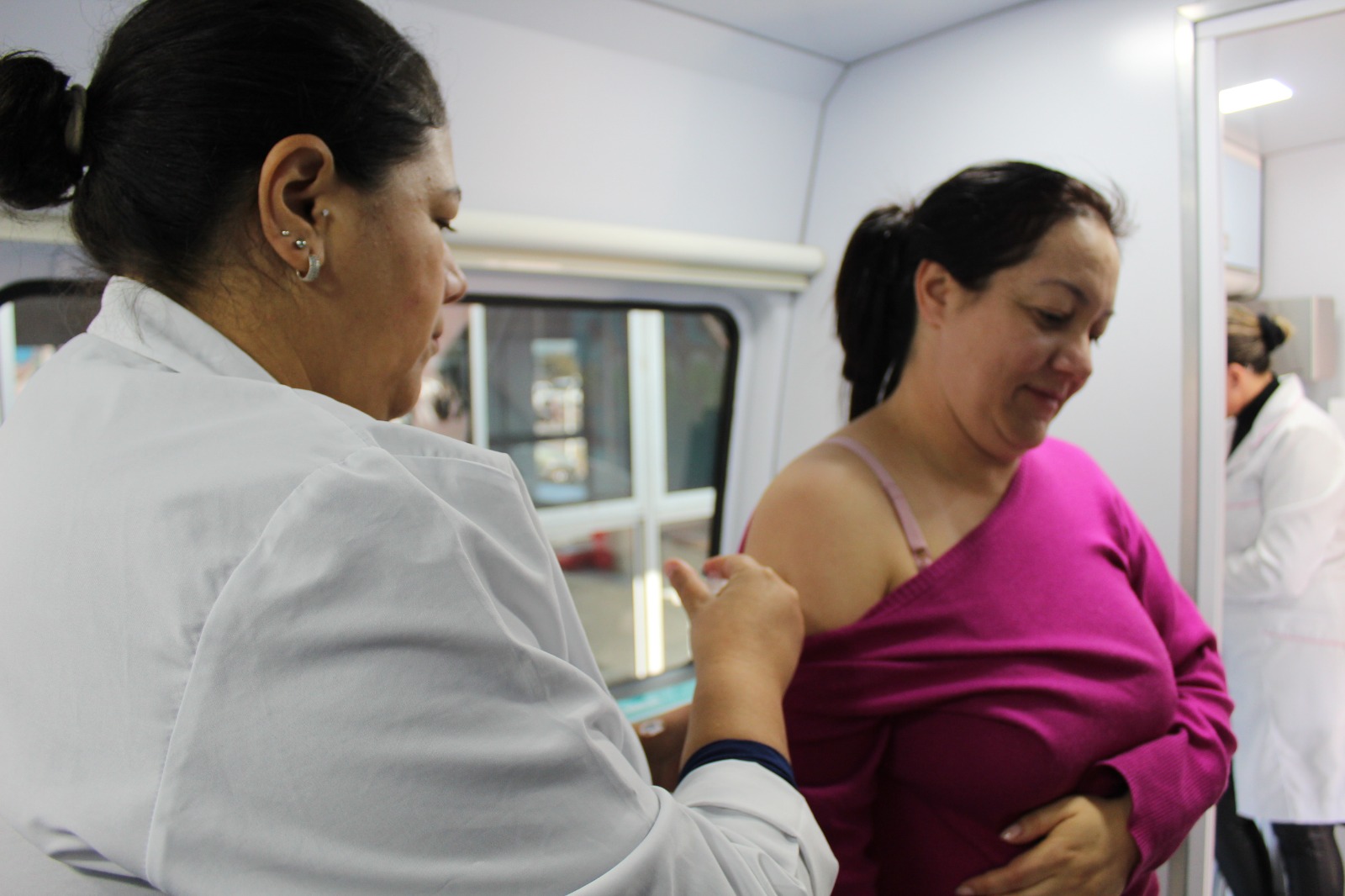 Prefeitura de Lages Prefeitura de Lages intensifica locais com salas de vacina abertas durante o período noturno