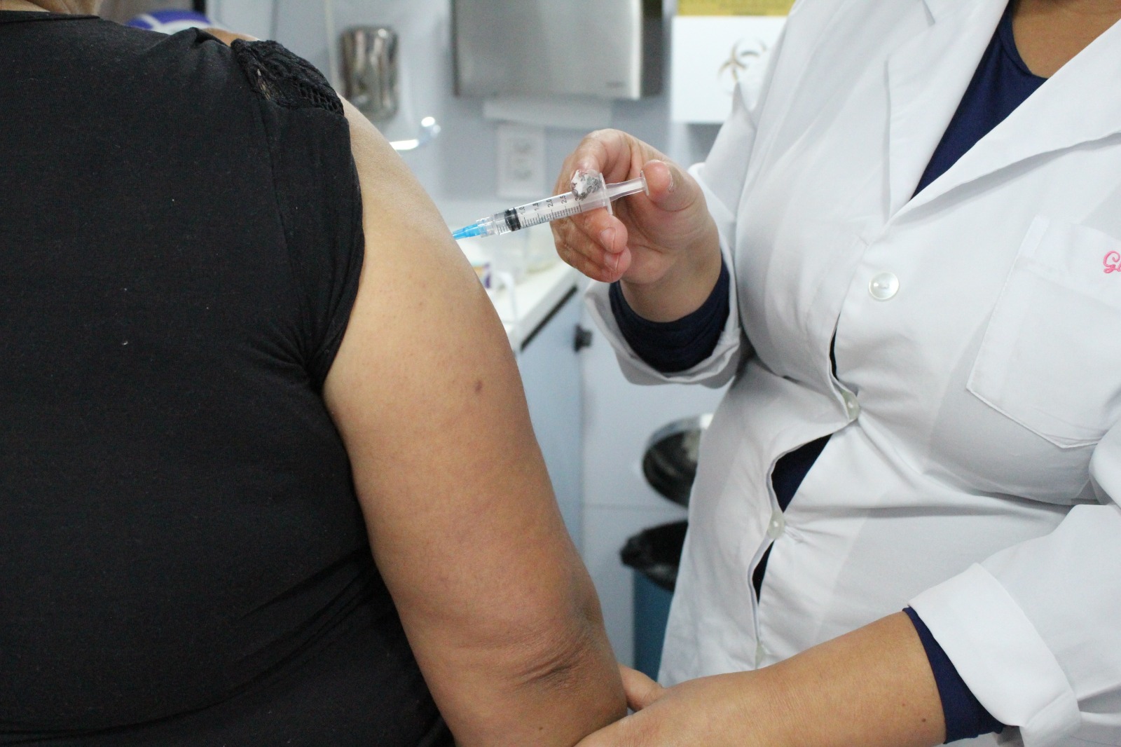 Prefeitura de Lages Central de Imunização atenderá hoje, 3 de junho, com horário estendido até às 22h