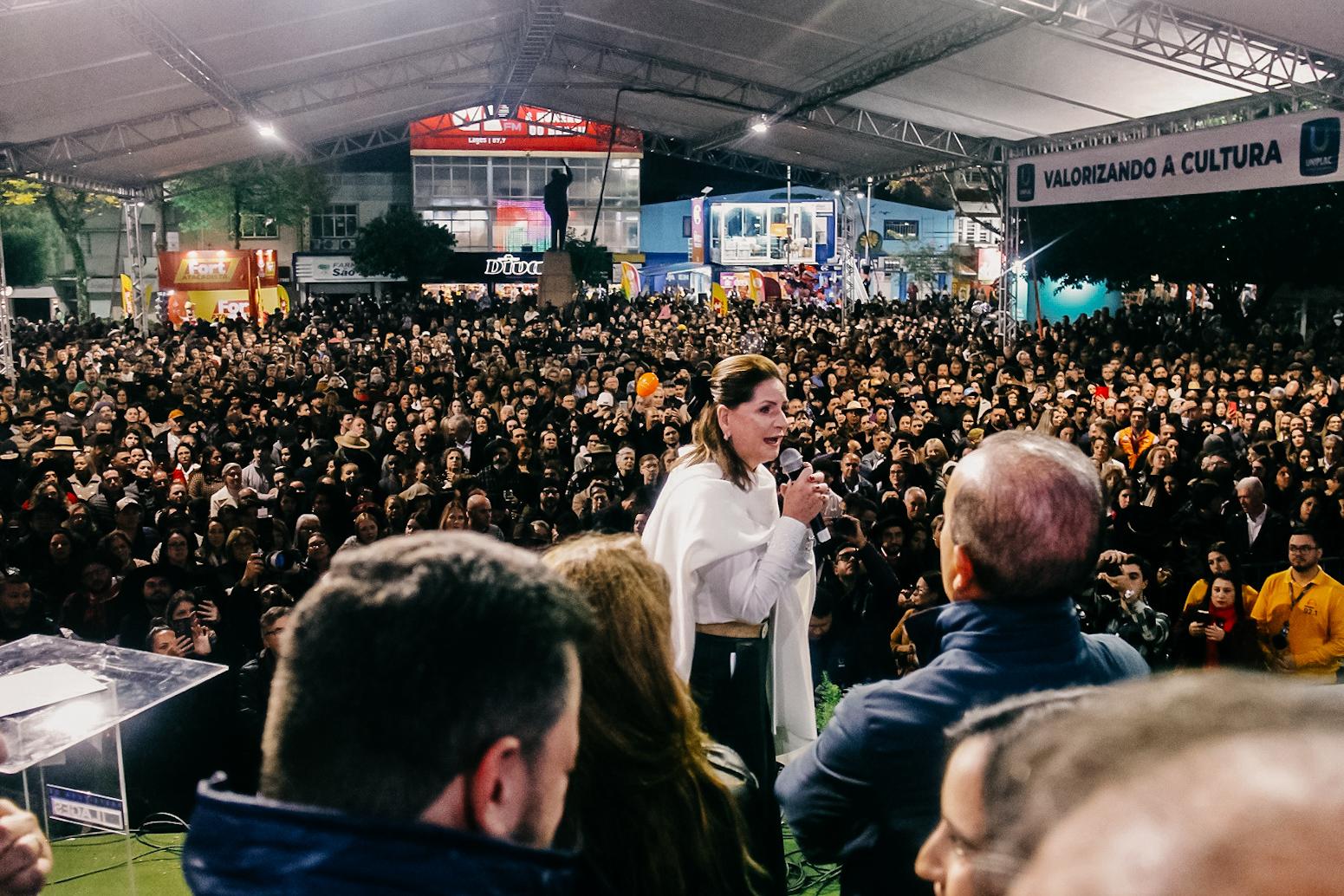 Prefeitura de Lages A tradição se renova em festa e Lages vive a Festa do Pinhão