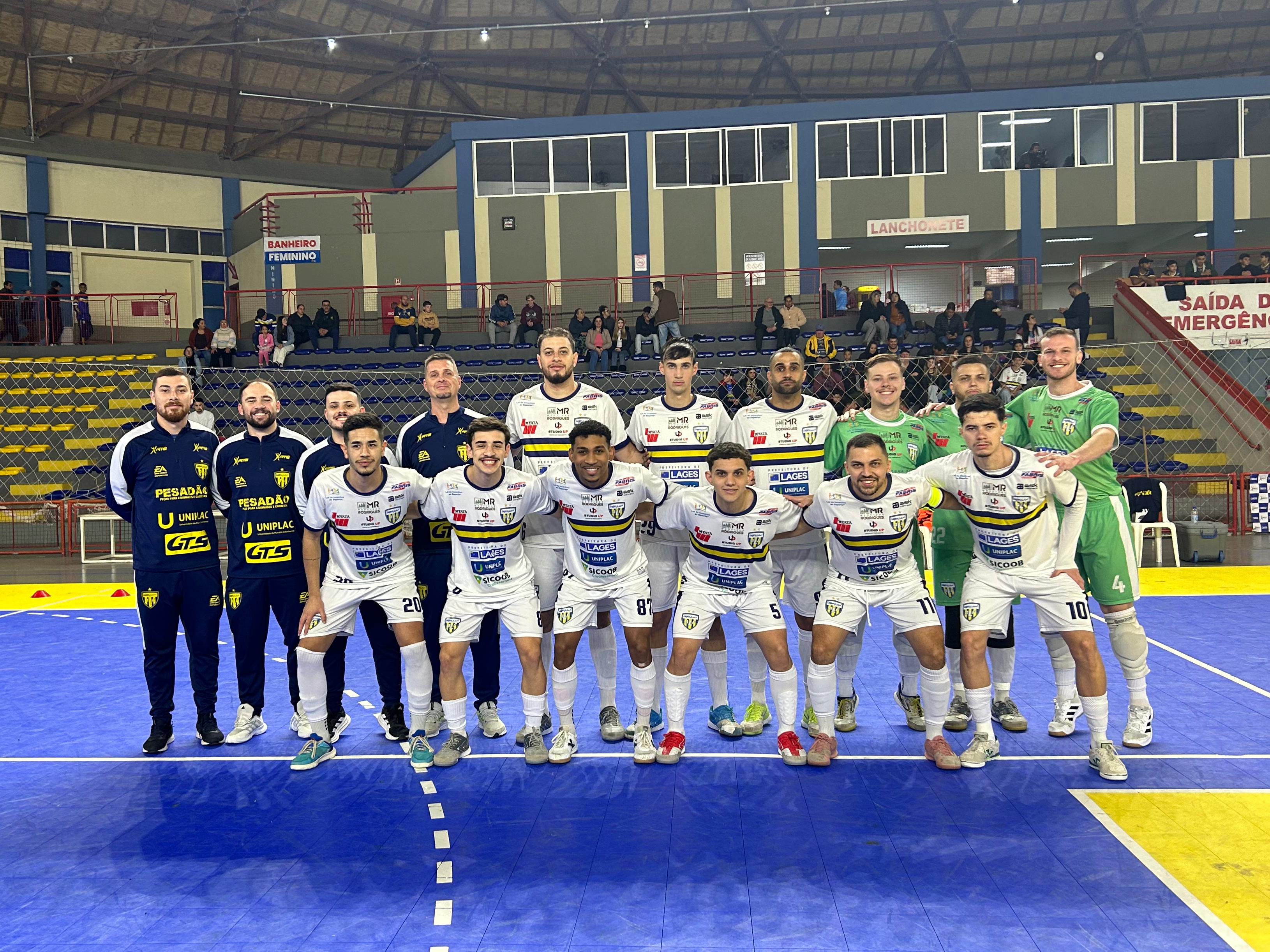 Prefeitura de Lages Lages Futsal vence Videira em jogo eletrizante e cola na liderança da Série Prata