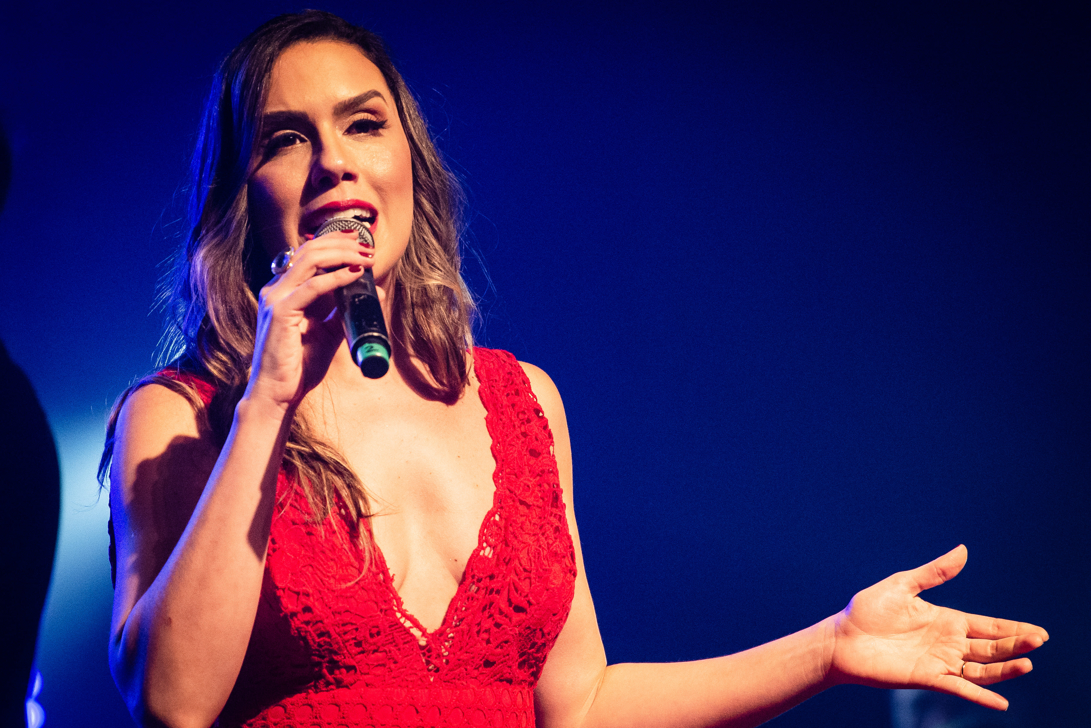 Prefeitura de Lages Programação deste 12 de junho na 35ª Festa Nacional do Pinhão celebra o Dia dos Namorados com música e sabor