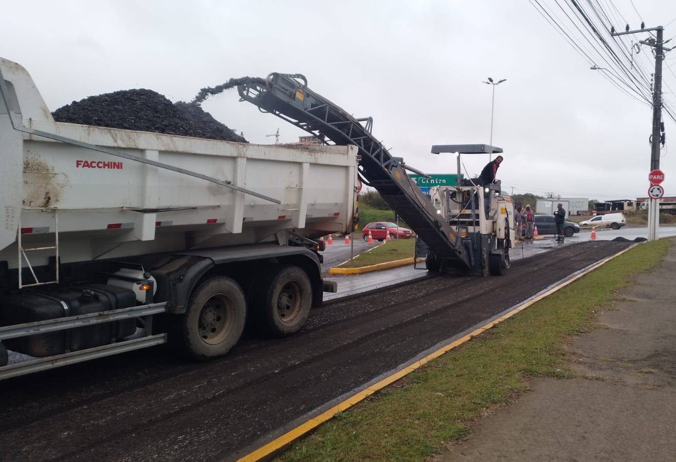 Prefeitura de Lages Prefeitura cobra reparos em pavimentação asfáltica que estava na garantia