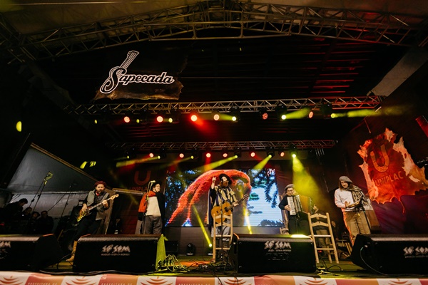 Prefeitura de Lages 35ª Festa Nacional do Pinhão: noite de sábado marca as classificadas para a grande final da 31ª Sapecada da Canção Nativa