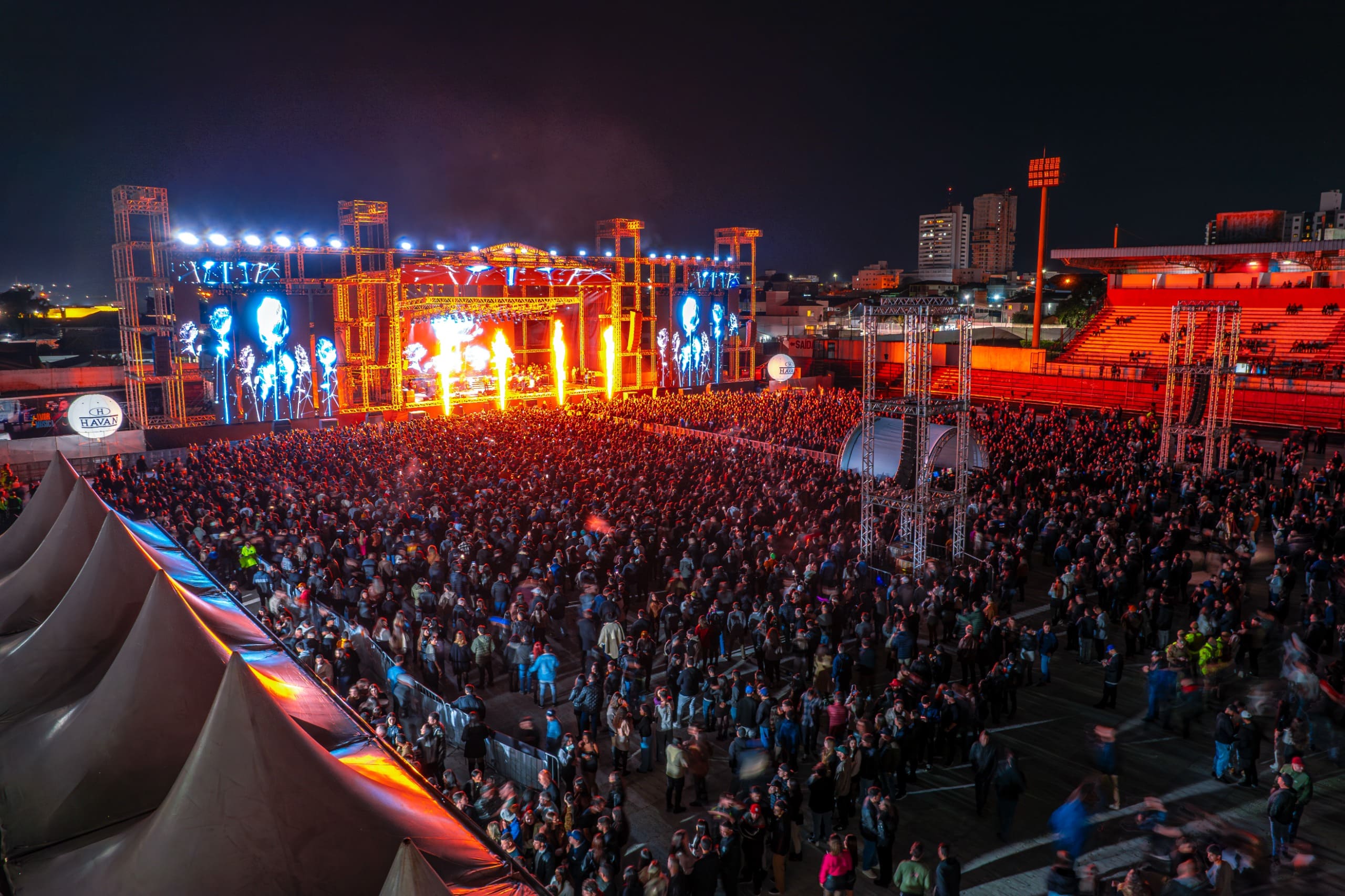 Prefeitura de Lages Feriado de Corpus Christi tem agenda cheia nos quatro palcos da 35ª Festa Nacional do Pinhão