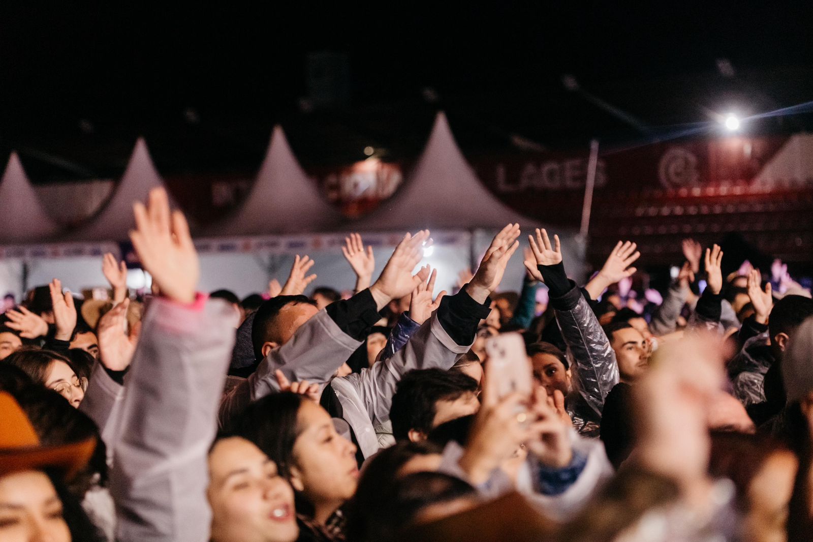 Prefeitura de Lages Variedade de ritmos movimenta a programação desta sexta na 35ª Festa Nacional do Pinhão