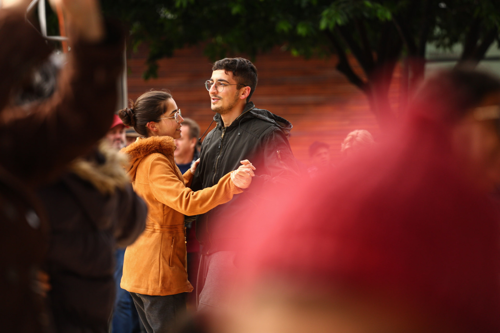 Prefeitura de Lages Essa é pra bailar de cola atada: Antepenúltimo dia da 35ª Festa Nacional do Pinhão e primeiro dia do inverno presenteia público e fãs com espetáculo de uma das duplas mais amadas de Lages e Serra 