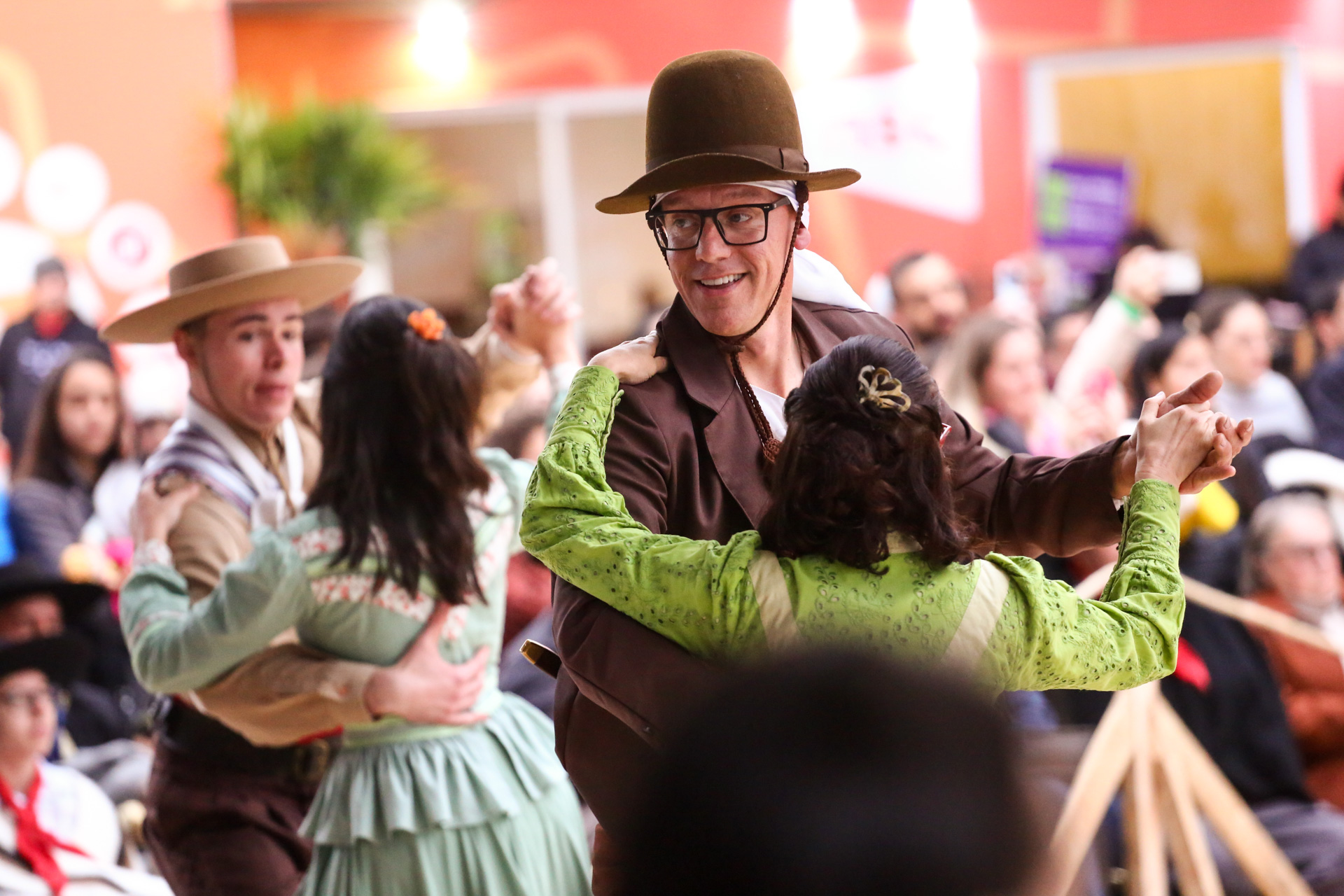 Prefeitura de Lages 35ª Festa Nacional do Pinhão já deixa saudades. Último dia de evento foi marcado pelo resgate à cultura e tradição serrana, unindo gerações e enaltecendo a história da Festa