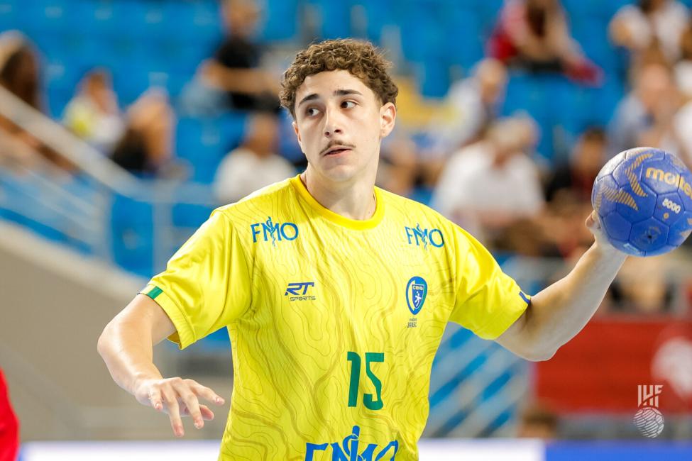 Prefeitura de Lages Lageano Vinicius Perin representa o Brasil no Mundial Sub-21 de Handebol na Polônia