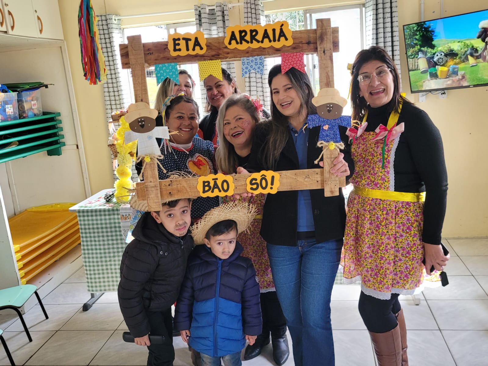 Prefeitura de Lages Festas Julinas mobilizaram unidades de ensino durante o Sábado Letivo