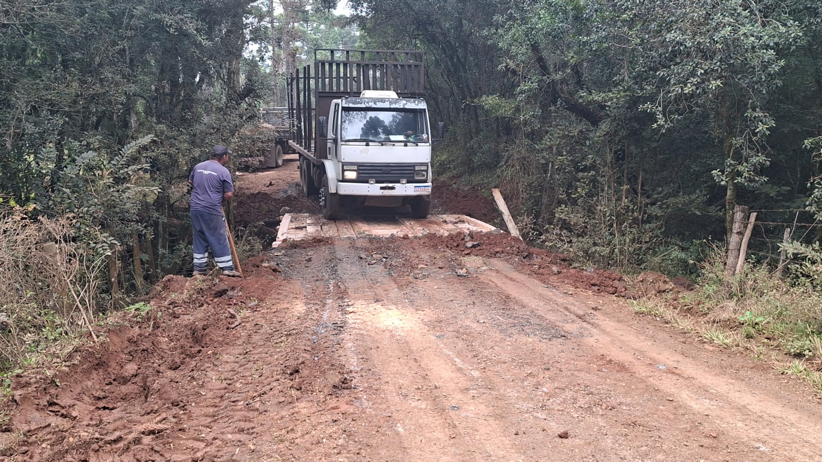 Prefeitura de Lages Reforma da Ponte 2 na estrada do Passo dos Fernandes está concluída