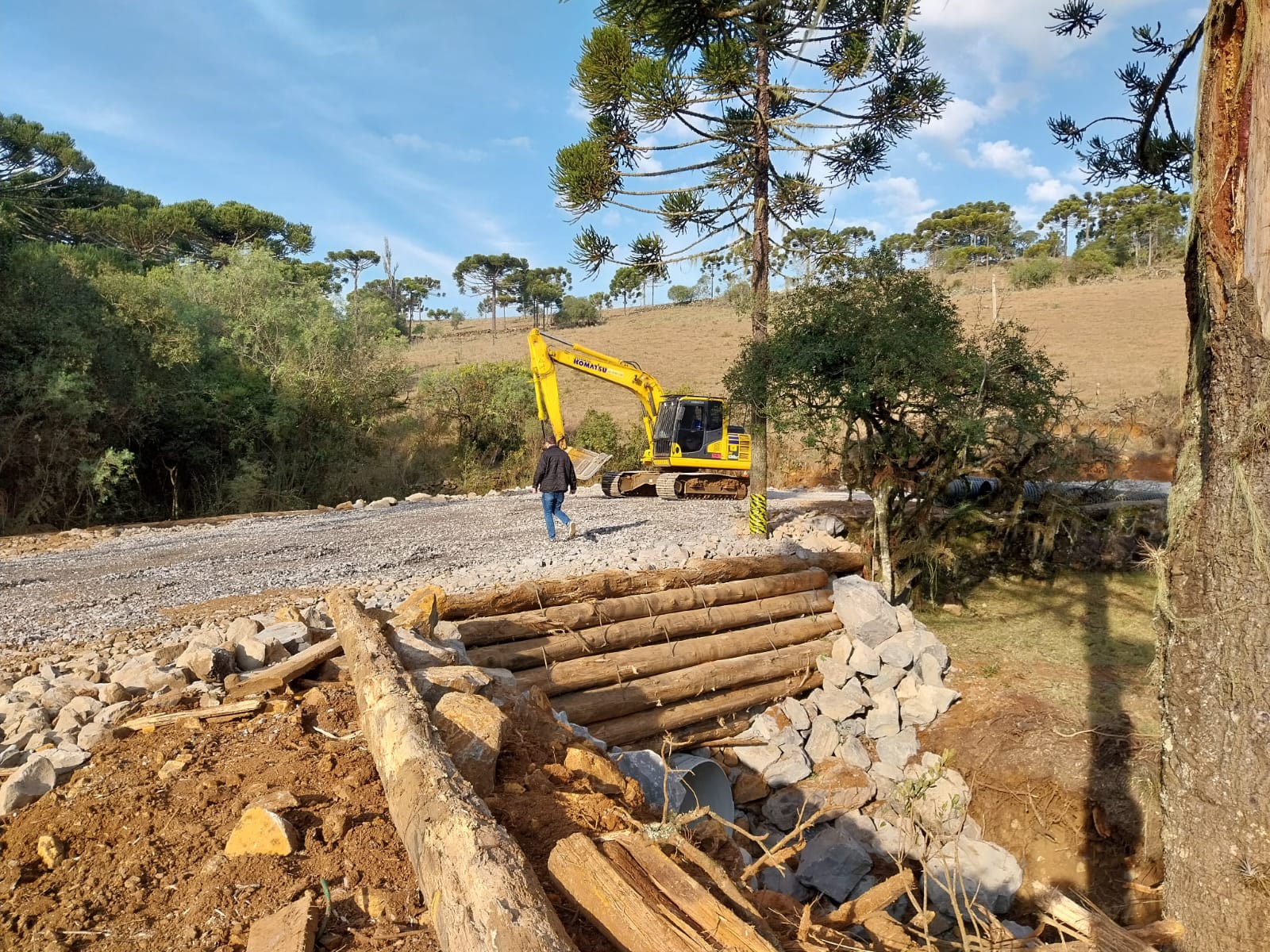 Prefeitura de Lages Reconstrução da antiga “Ponte da Taipa”, na Coxilha Rica, está em fase de conclusão