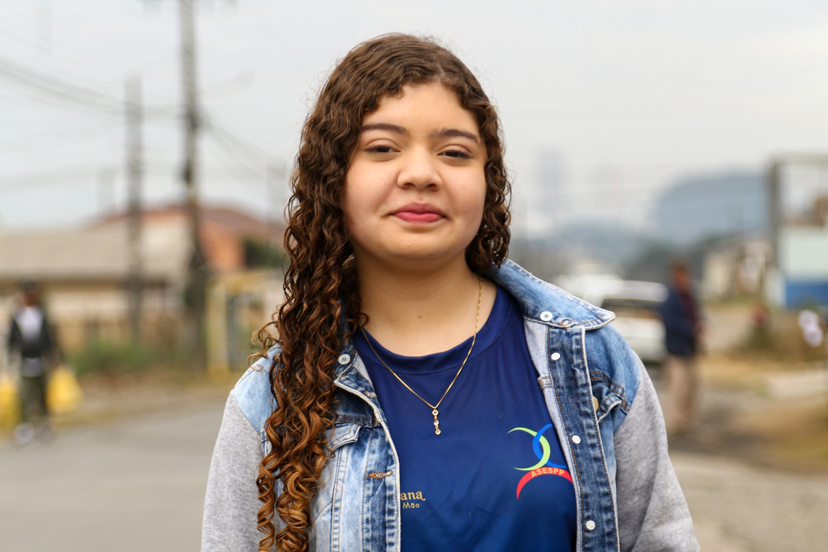 Prefeitura de Lages Orgulho Lageano ❤️ - Com resultados espetaculares no paratletismo, a premiada Laurinha, inspirada em Ayrton Senna, quer conhecer os Estados Unidos, fazer intercâmbio, ser psicóloga e chegar à paratleta mundial