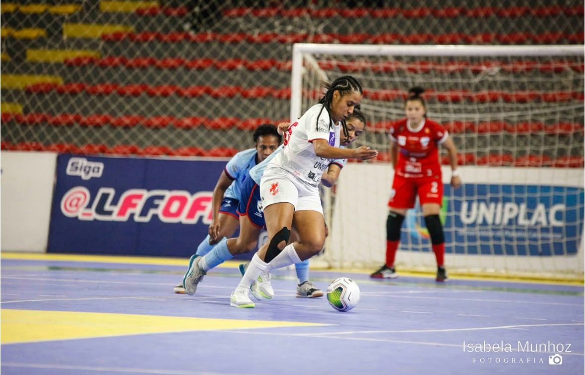 Prefeitura de Lages Leoas da Serra goleia o Londrina em casa e se isola na 3ª posição da Liga Feminina de Futsal