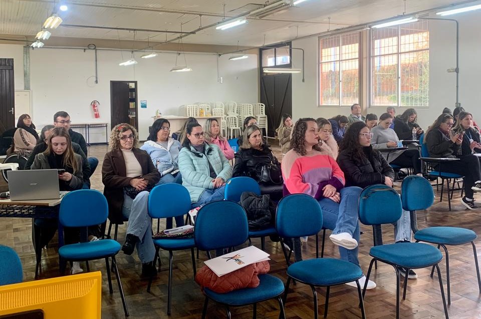 Prefeitura de Lages Curso capacita profissionais para emissão de laudos e assegura direito das pessoas com deficiência no mercado de trabalho