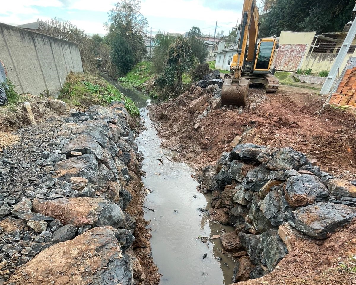 Prefeitura de Lages Contenção de encostas: mais uma obra finalizada