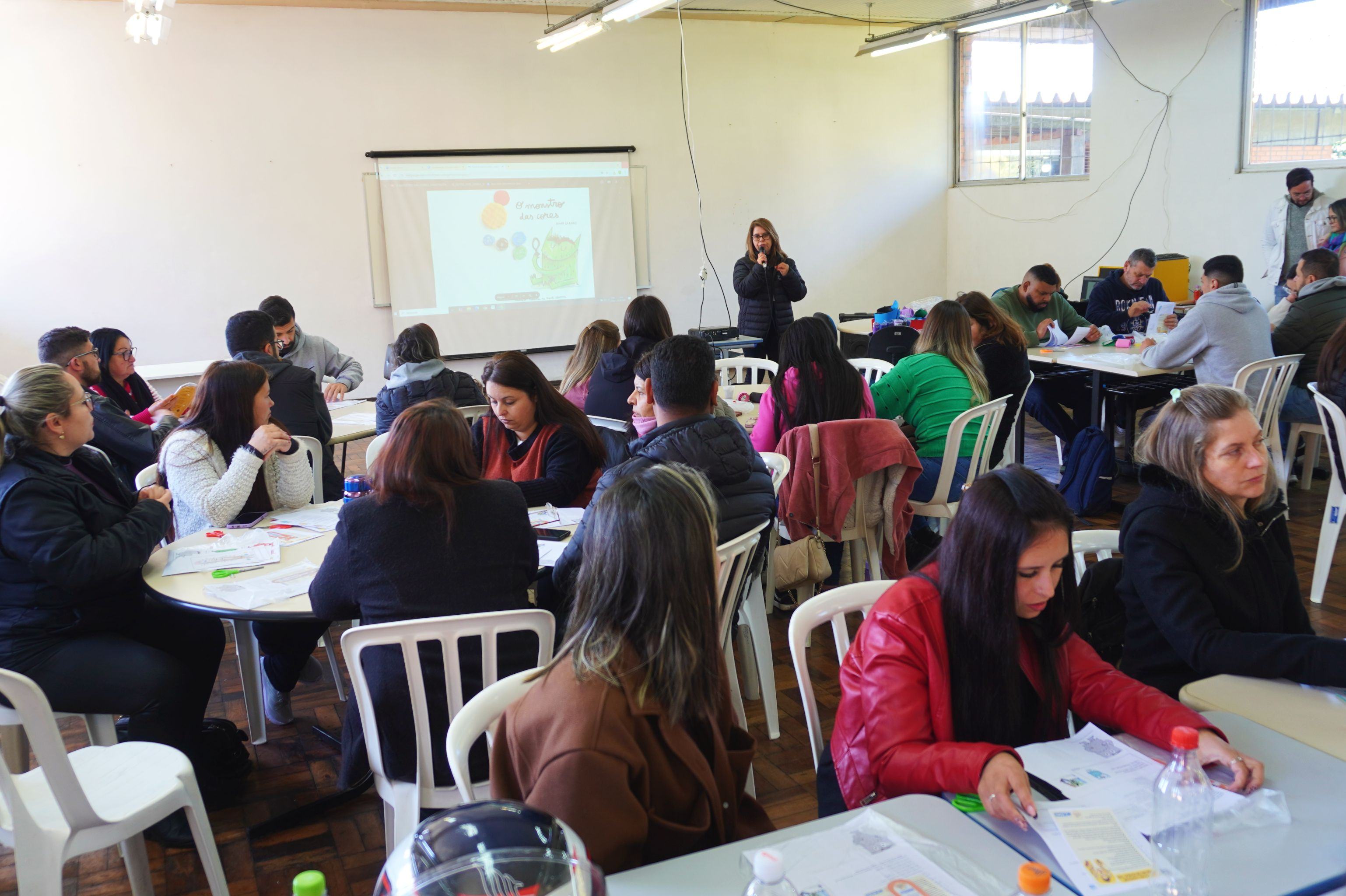 Prefeitura de Lages Polo Lages da Universidade Aberta do Brasil (UAB) recebe formações da Secretaria Municipal da Educação