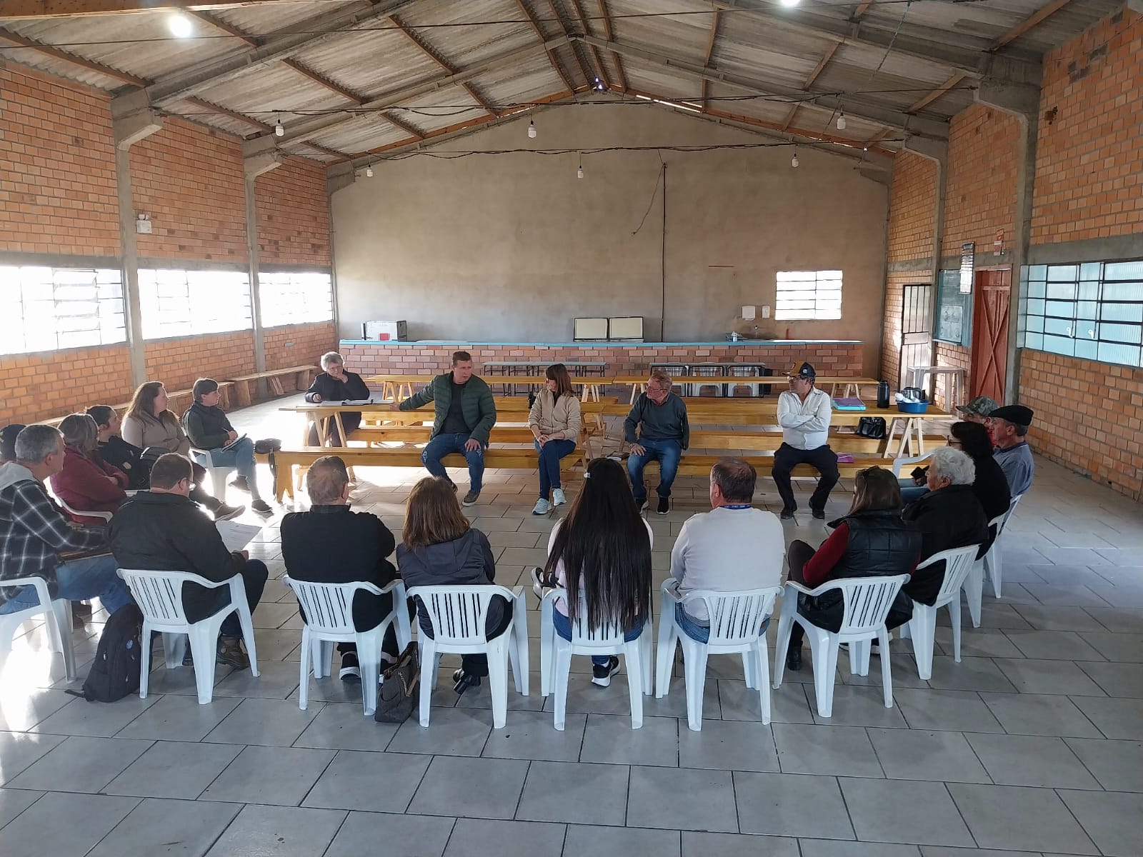 Prefeitura de Lages Secretaria da Agricultura, Pecuária e Pesca busca alternativa para aprimorar sistema de distribuição de água potável em comunidades rurais de Lages