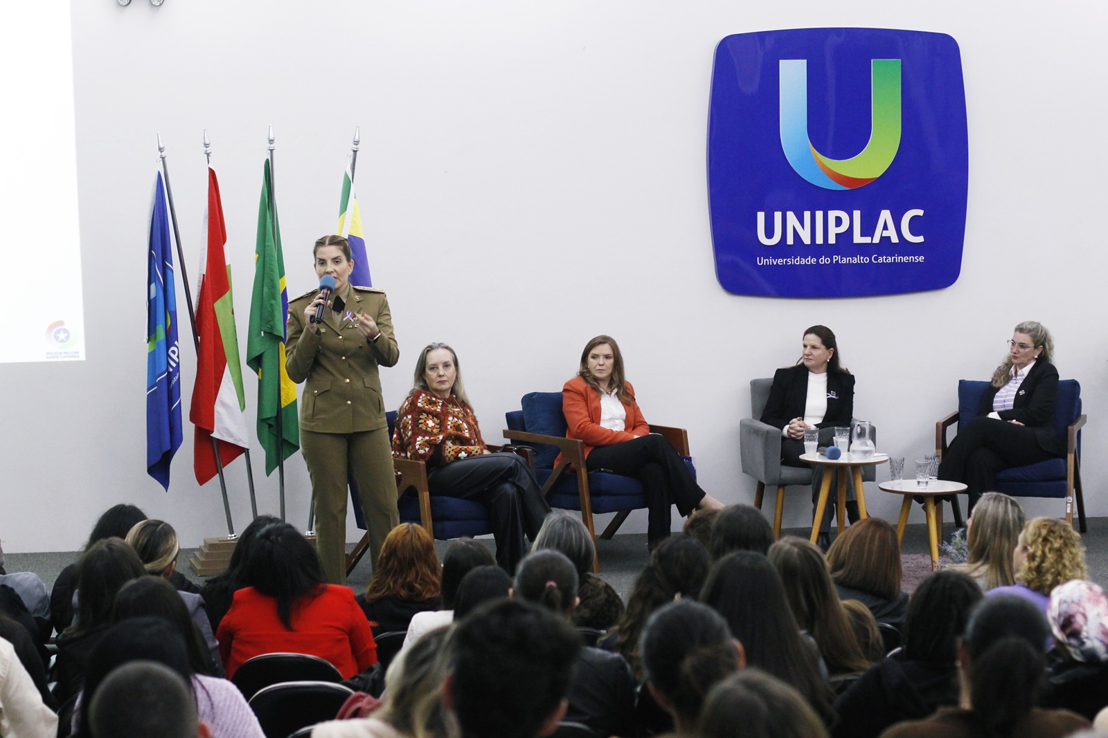 Prefeitura de Lages Agosto Lilás: prefeitura promove encontro emocionante para debater ações de combate à violência contra a mulher