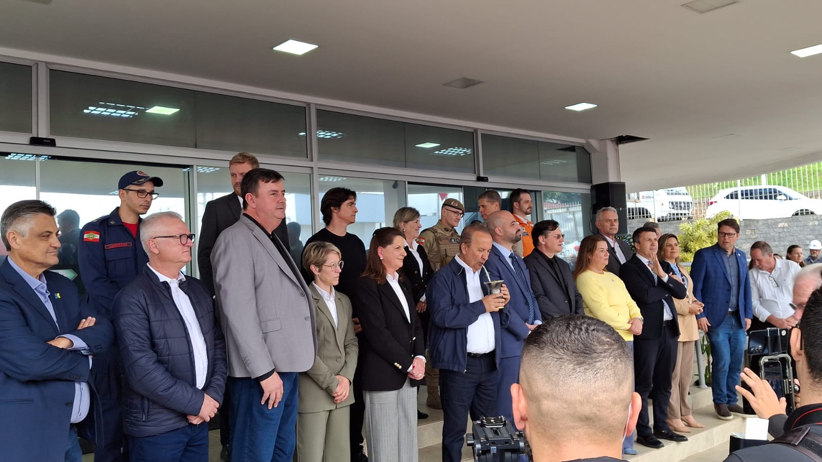 Prefeitura de Lages Profissionais do Samu de Lages ganham novos uniformes