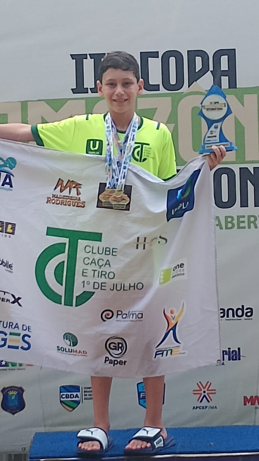 Prefeitura de Lages Miguel Viscardi Neto brilha na III Copa Amazônia Internacional de Natação e conquista quatro ouros