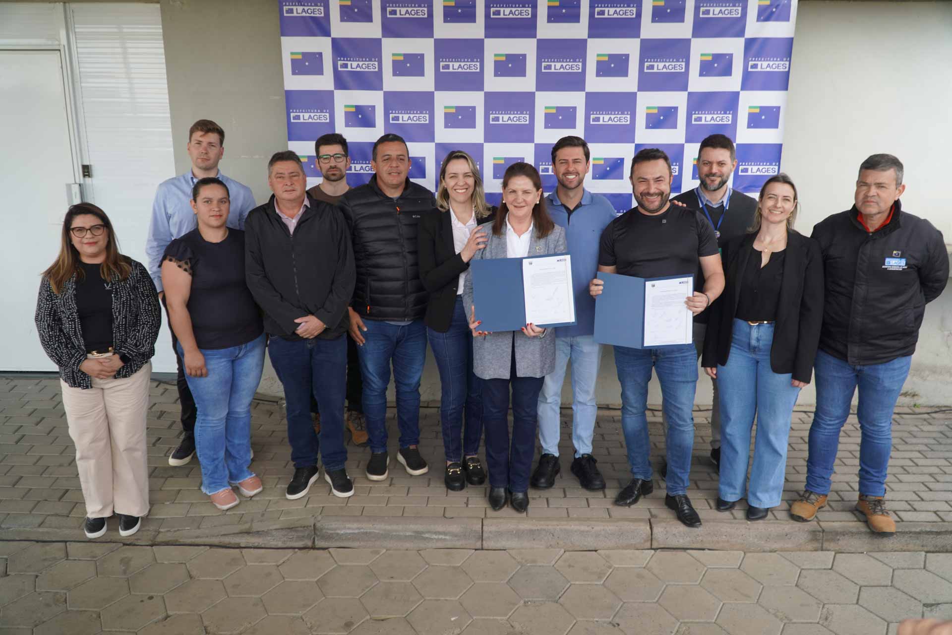 Prefeitura de Lages Prefeitura de Lages assina ordens de serviço que autorizam a execução de obras na UPA 24h