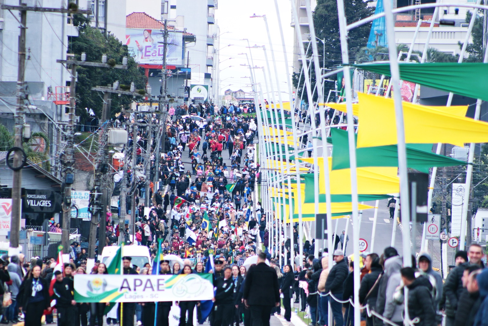 Prefeitura de Lages Lages celebra os 203 anos da Independência do Brasil com desfile na avenida Duque de Caxias